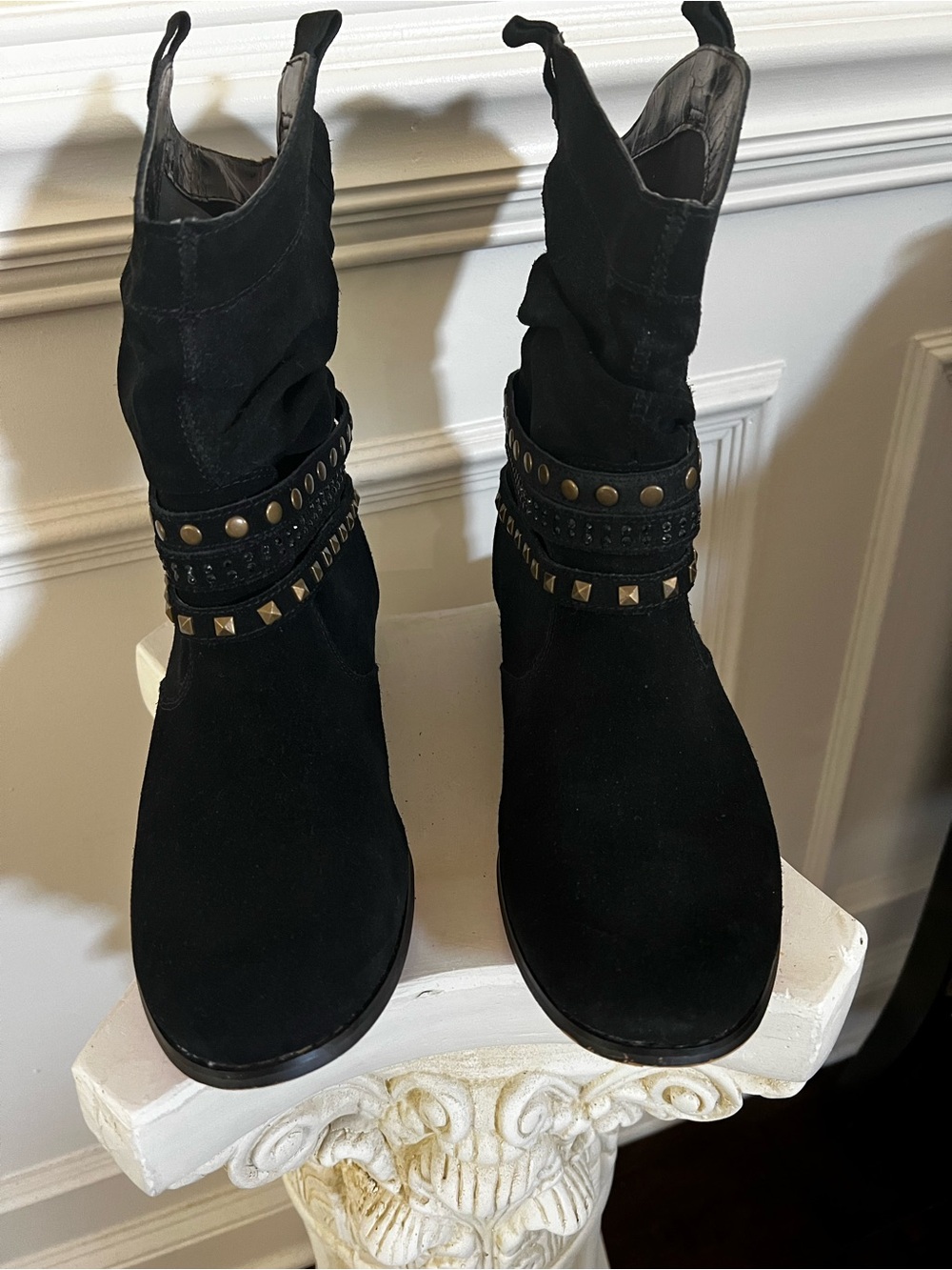 Twiggy London Black Suede Antique Gold Studded-Boho-Slouch Ankle Boots. 8.5 Wide